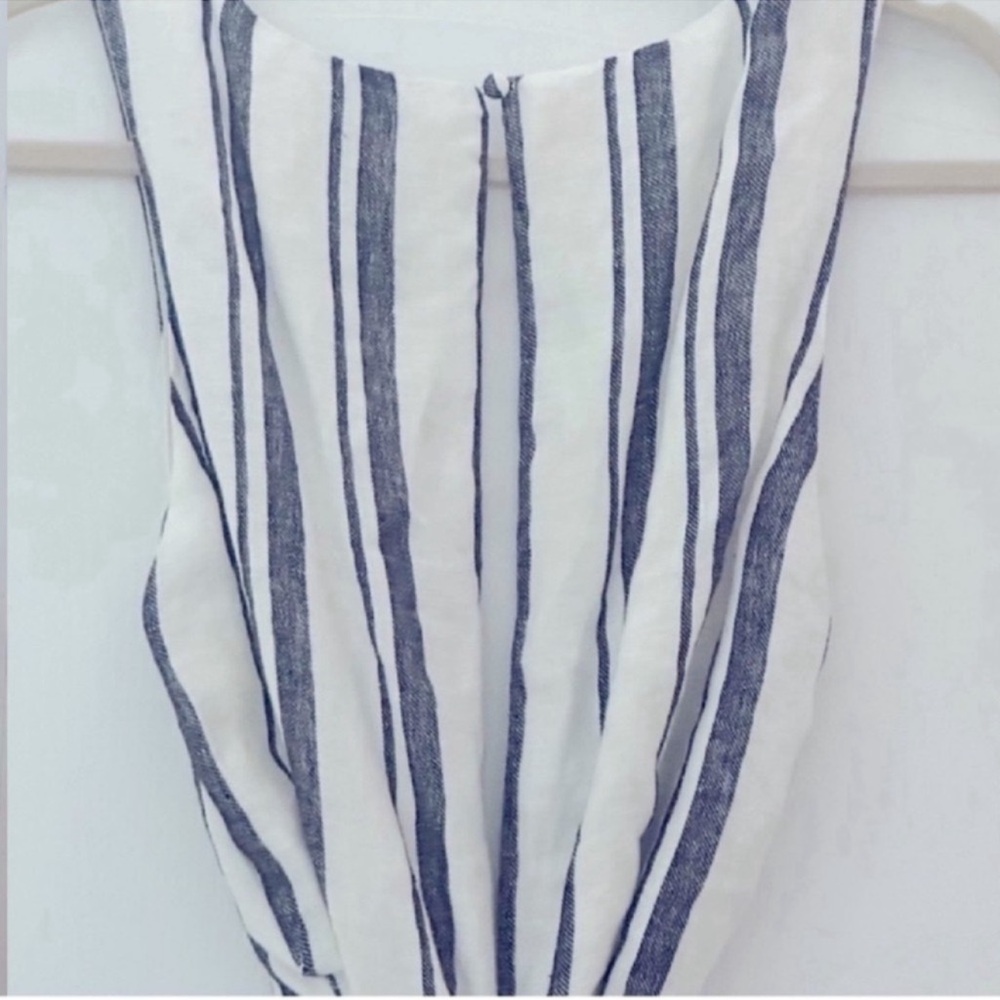 Alice + Olivia linen striped jumpsuit 10 - Picture 3 of 3